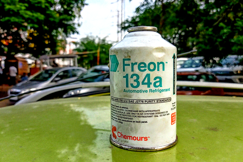 R-134a vs. R-1234yf: Which Refrigerant Does Your Car Use?